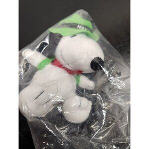 Snoopy Plush With Green Met Life Hat & Red Scarf 6-Inch - New In Bag